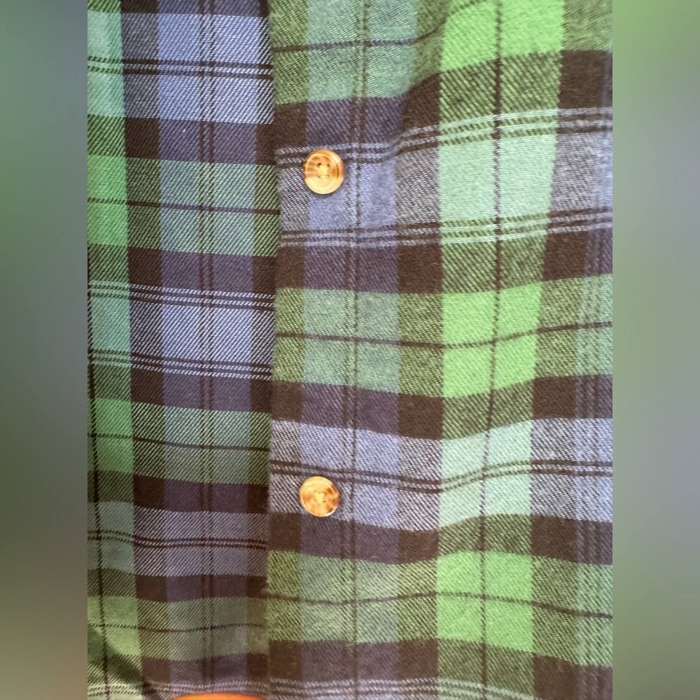 Dog Threads Plaid Green and Blue Women’s Flannel - Picture 3 of 4